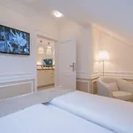 Lägenhetshotell Revelton 4*