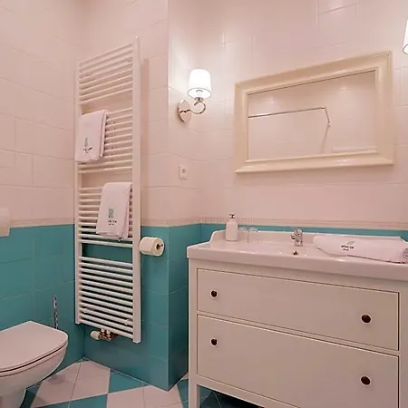 Aparthotel Revelton 4*