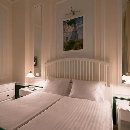 Aparthotel Revelton 4*