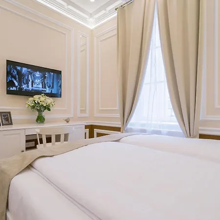 Revelton Aparthotel