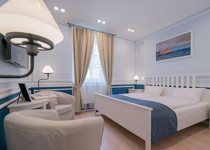 Revelton 4* Κάρλοβι Βάρι